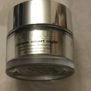 Clinique smart night moisturizer